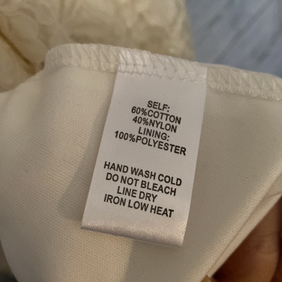 NWT Gorgeous Lulus Zenith Cream Lace Gown Size M - Picture 13 of 15